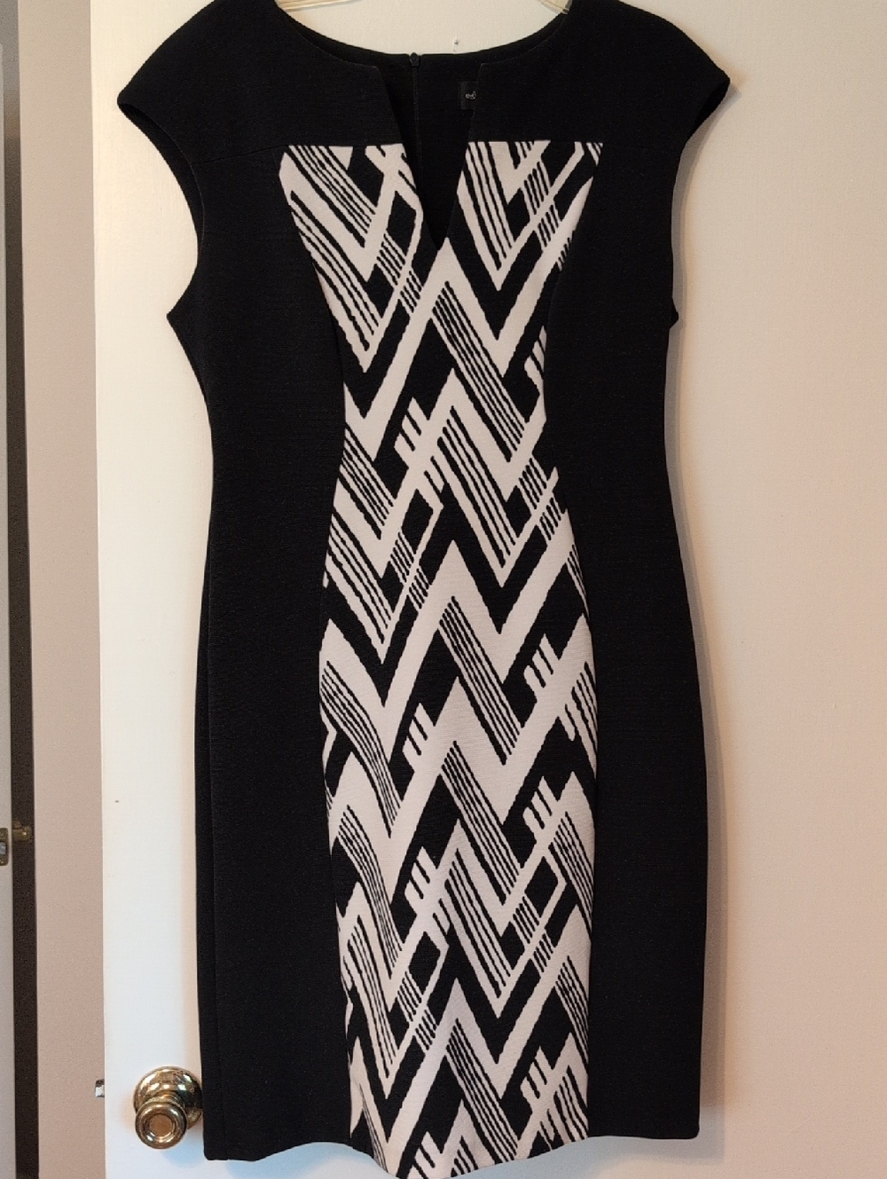connected apparel Black and White Chevron Panel Midi Dress